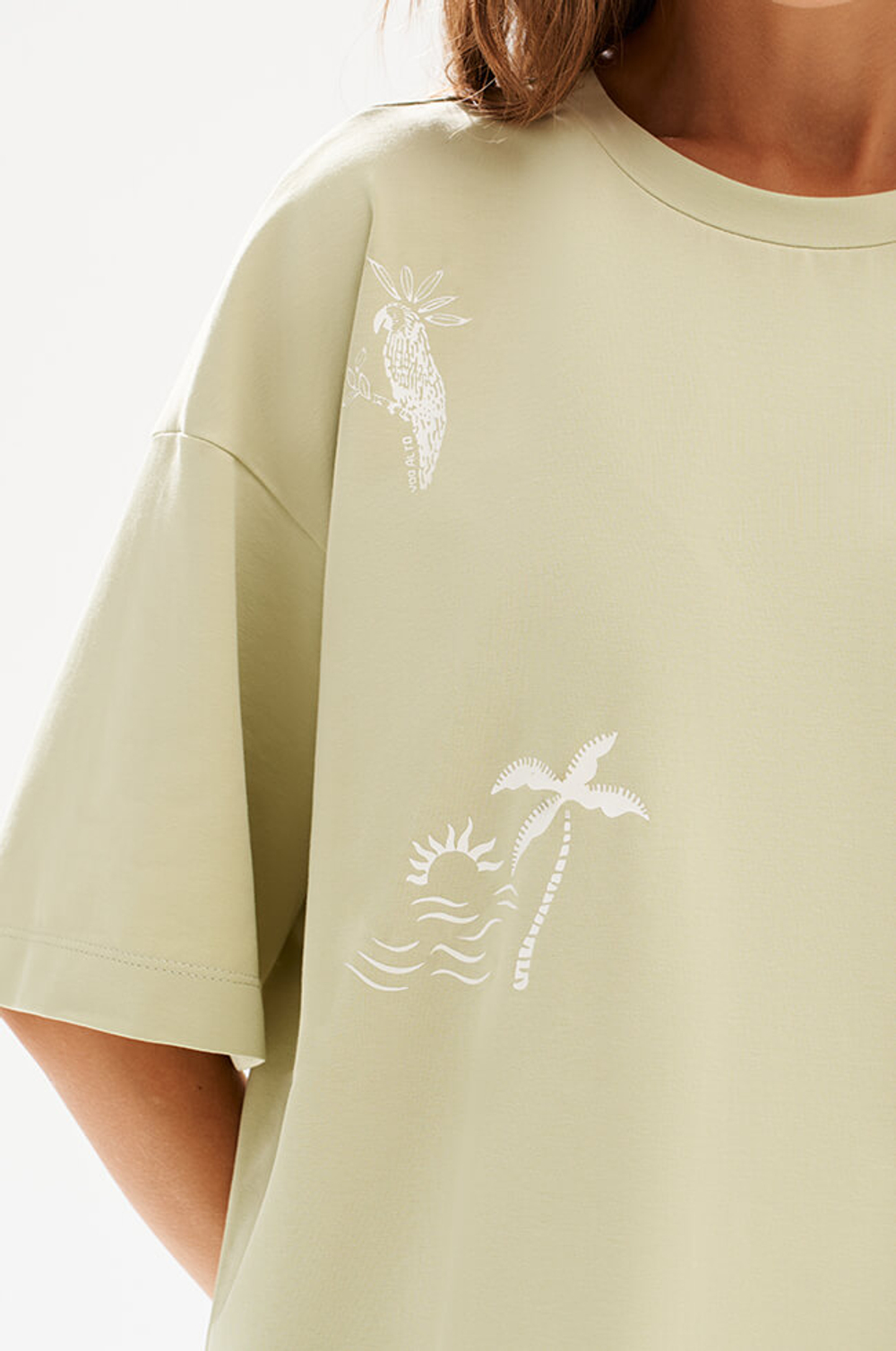 23590 Футболка женская (фисташковый)