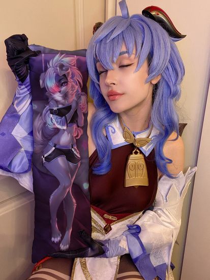 Мини дакимакура фурри Волк девочка арт. M1240, 60х20 см