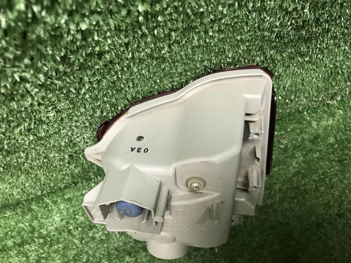 ПТФ правый Toyota Land Cruiser 200 (2015-2021)