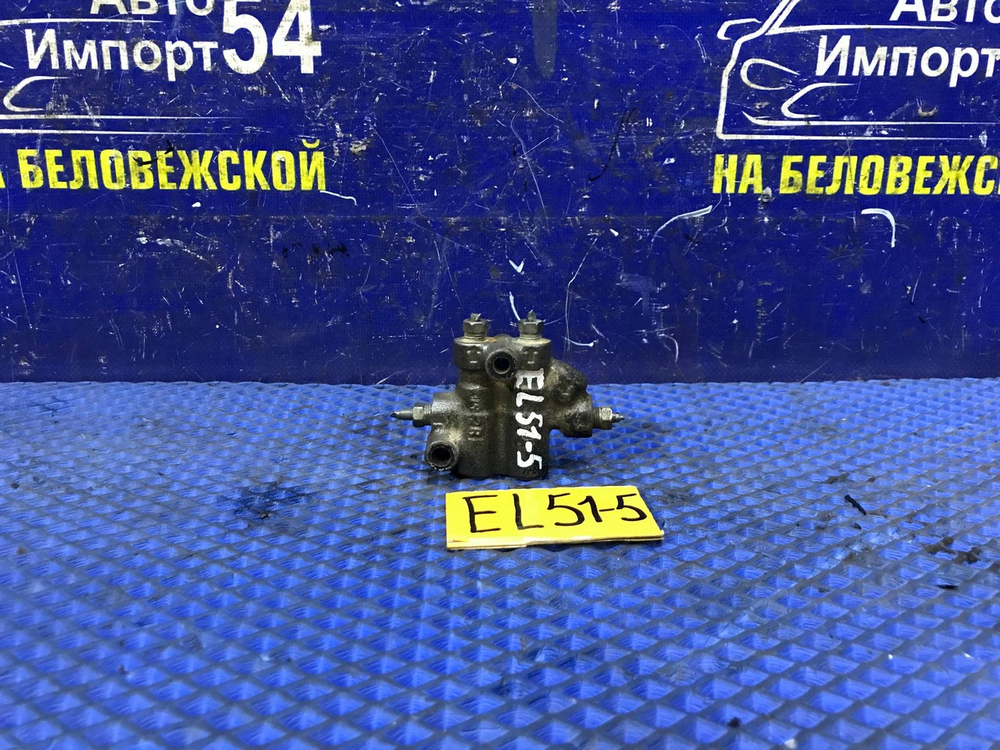 Распределитель тормозной TOYOTA CORSA 1997