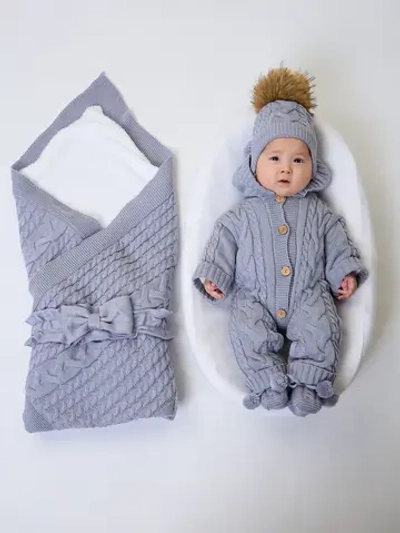 Вязаный конверт на выписку для новорожденного теплый