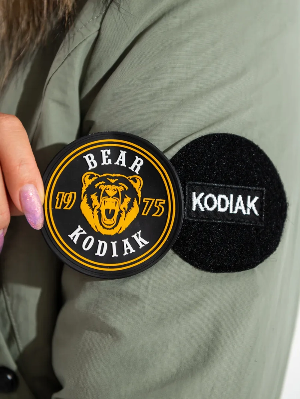 Куртка зимняя удлиненная мембранная с мехом капюшоном