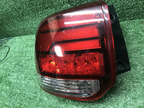 Фонарь левый внешний Mitsubishi Outlander 3 15-нв