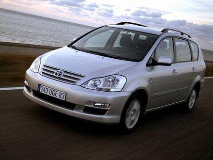 Avensis Verso (II) [Кузов: ACM20, CLM20] 2001-2009