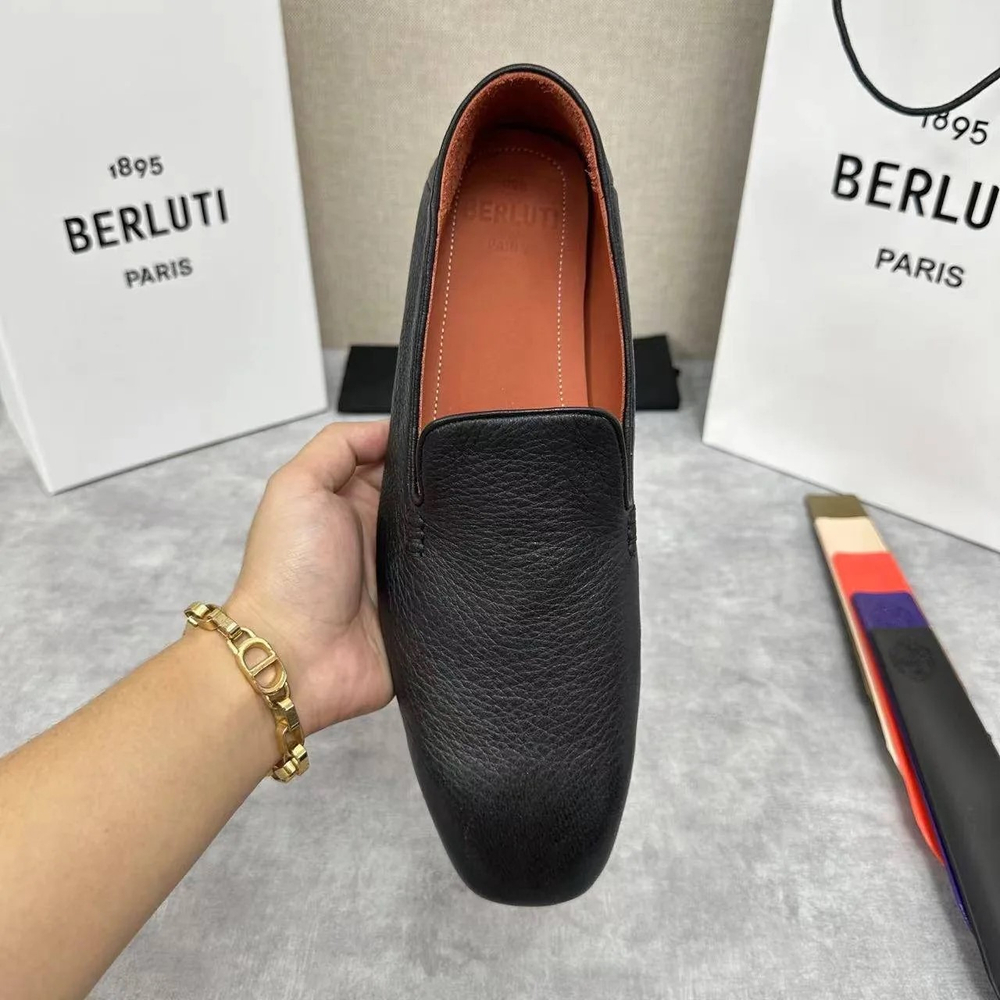 Мужские лоферы Berluti из зернистой кожи