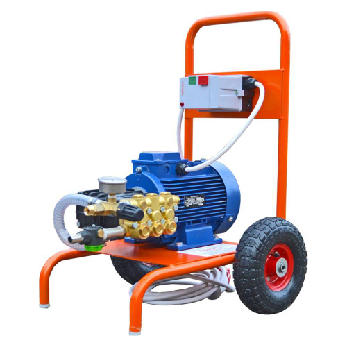 Установка высокого давления для опрессовки Преус Е-ГС 15-25 на колесах