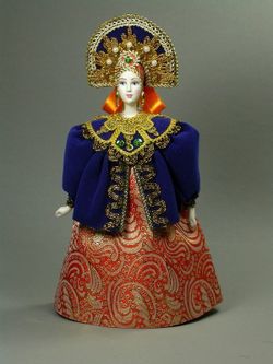 Кукла в русском народном костюме