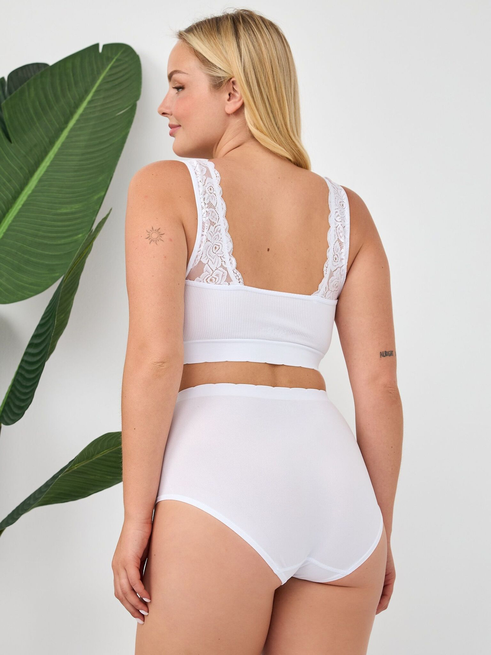 Бюстгальтер-топ в мелкий рубчик с кружевом на бретелях (Размер: 2X) (Цвет: черный)