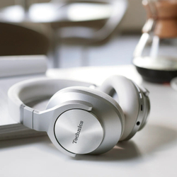 Беспроводные наушники с шумоподавлением Technics EAH A800 white