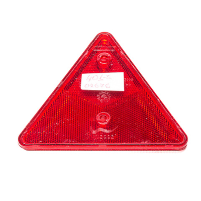 ФП-401-3.04.31.011 AE Световозвращатель (катафот), красный, треугольный, крепление 2 отверстия АвтоЭ
