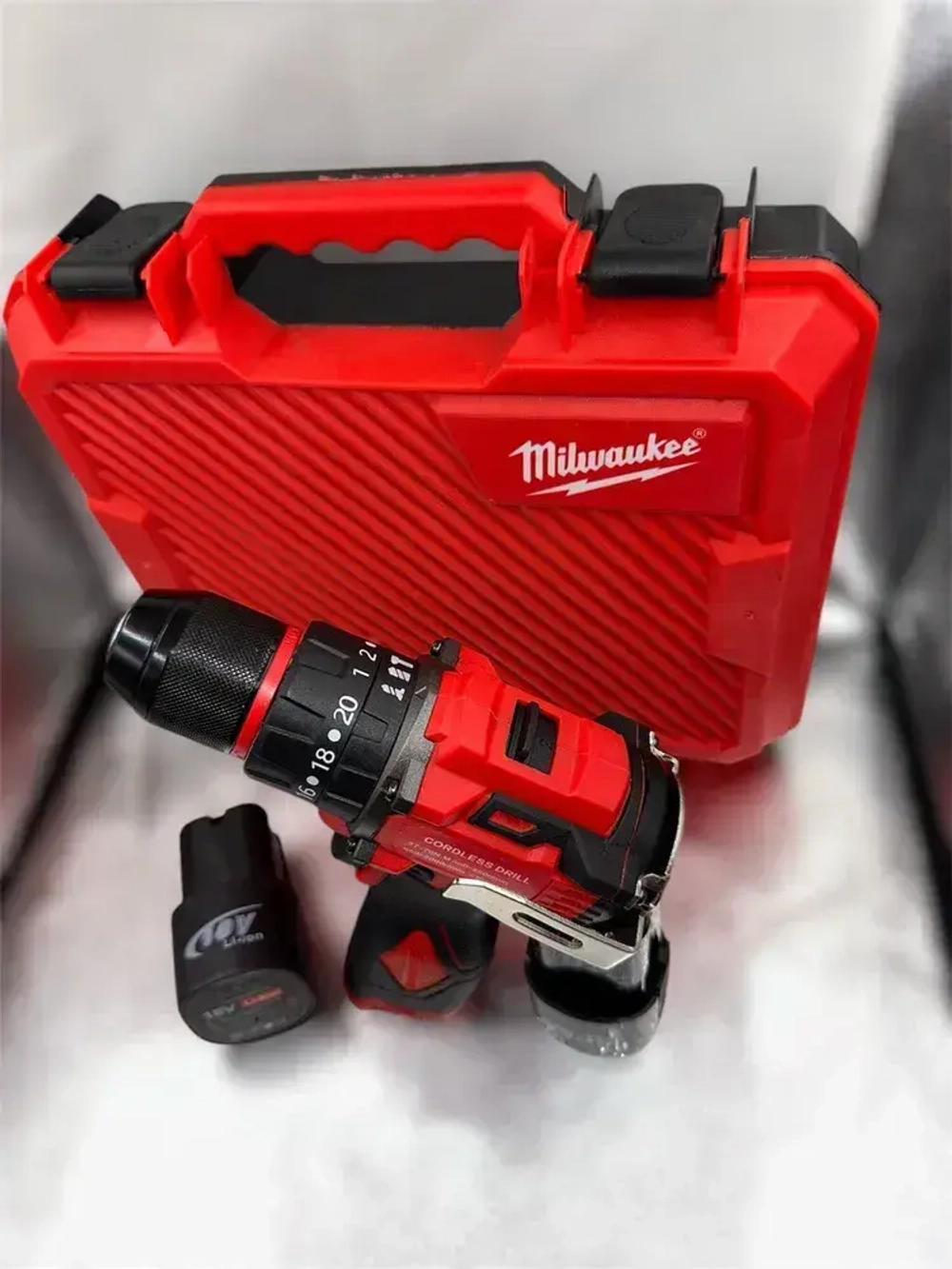 Big Case Дрель-шуруповерт, 18 В, 70 Нм, 2 АКБ