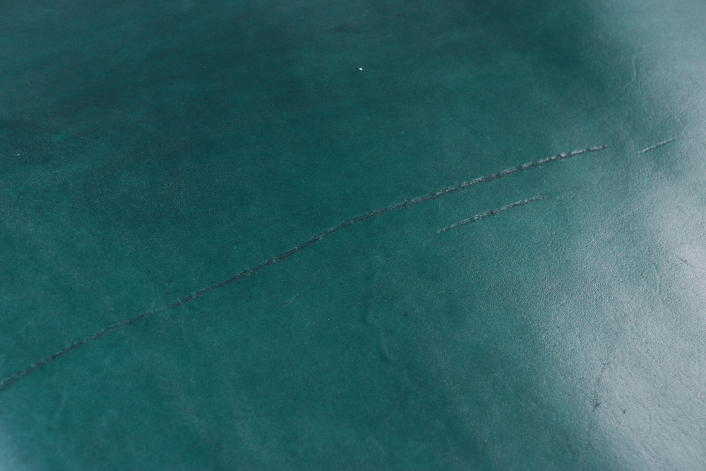 Уценка: 1,2-1,4 Юфть Хаки с лицевым покрытием 170дм²