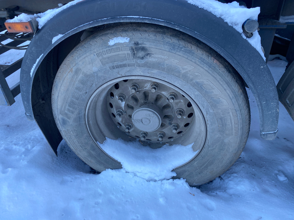 ЧМЗАП 9906* Полуприцеп контейнеровоз 3 оси 99064H-04