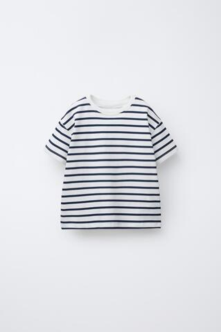 ZARA НАБОР ИЗ ТРЕХ ОДНОТОННЫХ ФУТБОЛОК И ФУТБОЛОК В ПОЛОСКУ, СЕРЫЙ