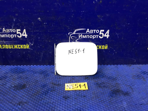Лючок бензобака NISSAN ELGRAND 2005