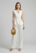 Жилет с кружевом