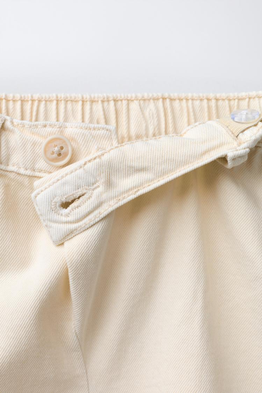 ZARA ШОРТЫ-БЕРМУДЫ С ПЕРЕКРЕСТНЫМ ПОЯСОМ, ЭКРЮ