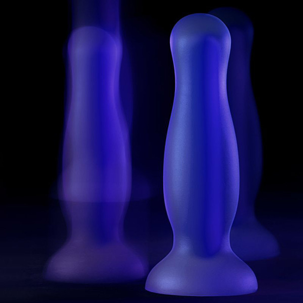 Голубая светящаяся в темноте анальная втулка 12,5см ToyFa Beyond Namor Glow 873007