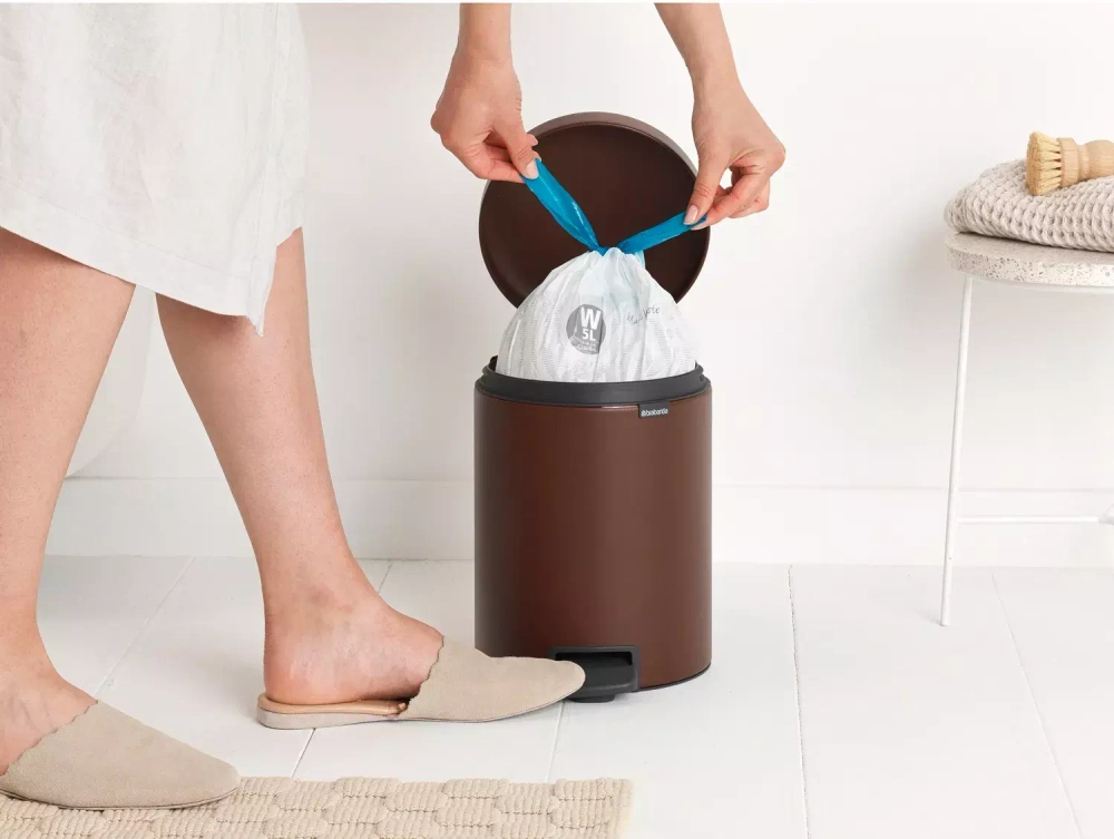 Brabantia - Контейнер для мусора NewIcon 5л коричневый / артикул   208546  / GTIN 8710755208546