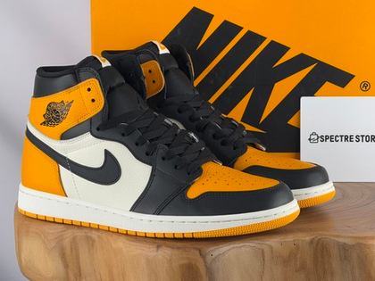 Air Jordan 1 Retro High OG Yellow Toe