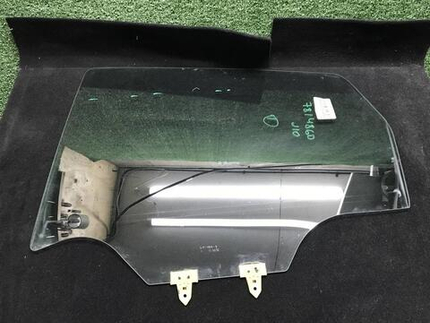 Стекло двери заднее левое Nissan Qashqai j10 06-13