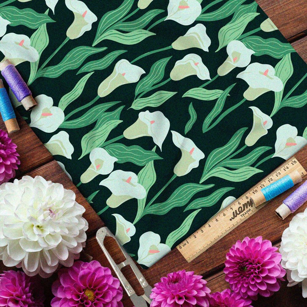 Ткань барби нежные плотные каллы на чёрном фоне