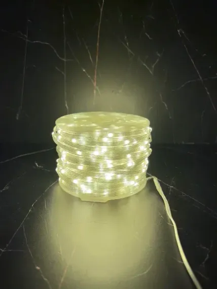Светодиодная нить Роса 1000 теплых ламп, 50 м., плоский провод, прозрачный провод, Luca (89957)