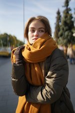 Шарф-палантин горчичный