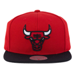 Баскетбольная кепка Mitchell & Ness Team 2 Tone 2.0 Snapback NBA Chicago Bulls