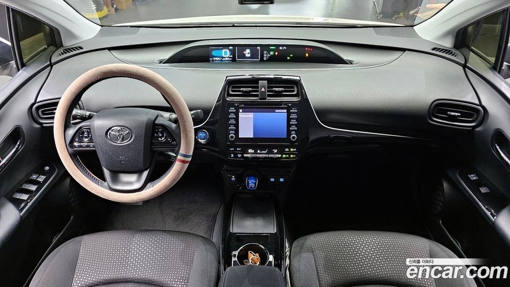 Toyota Prius 4 Generation 1.8 (10.2019)