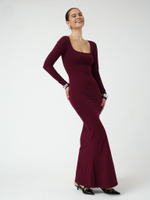 Платье макси из трикотажа