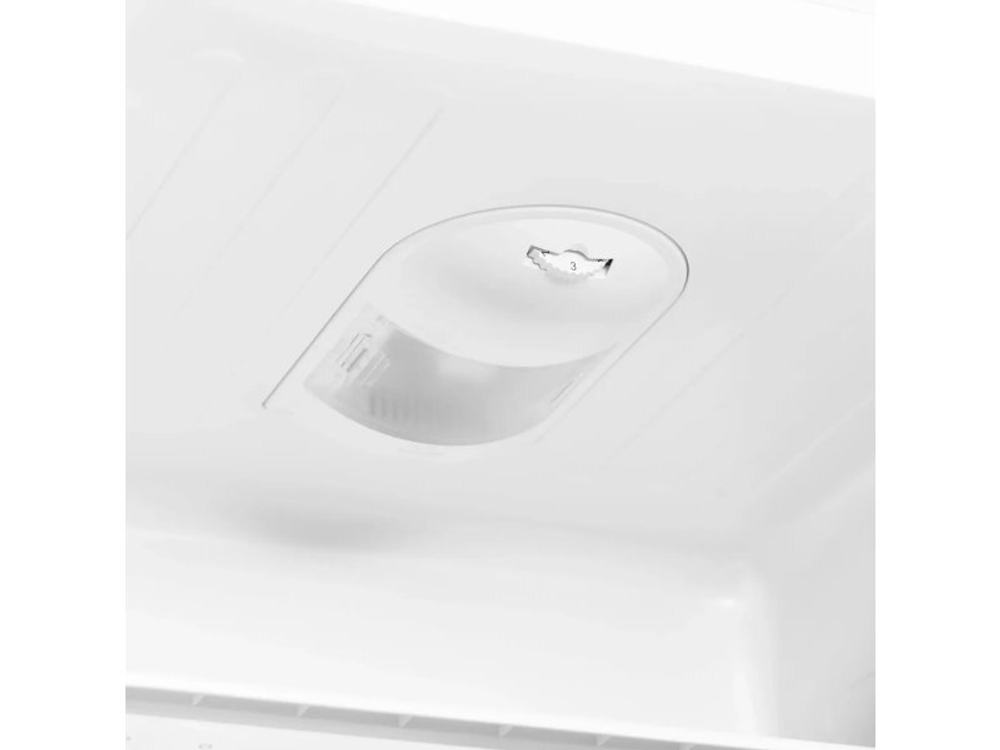 Холодильник Maunfeld MFF180W DeFrost белый