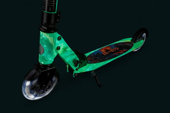 Самокат Micro Sprite Glow (светится в темноте) LED, Art Млечный путь