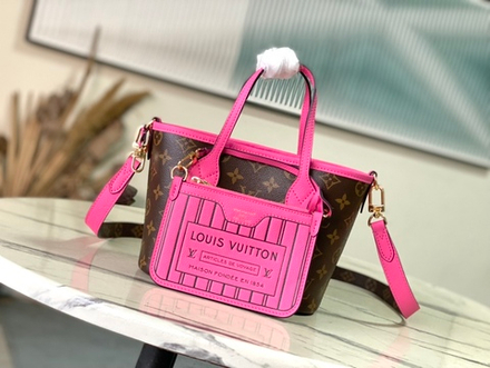 Louis Vuitton Neverfull Bandouliere Inside Out BB