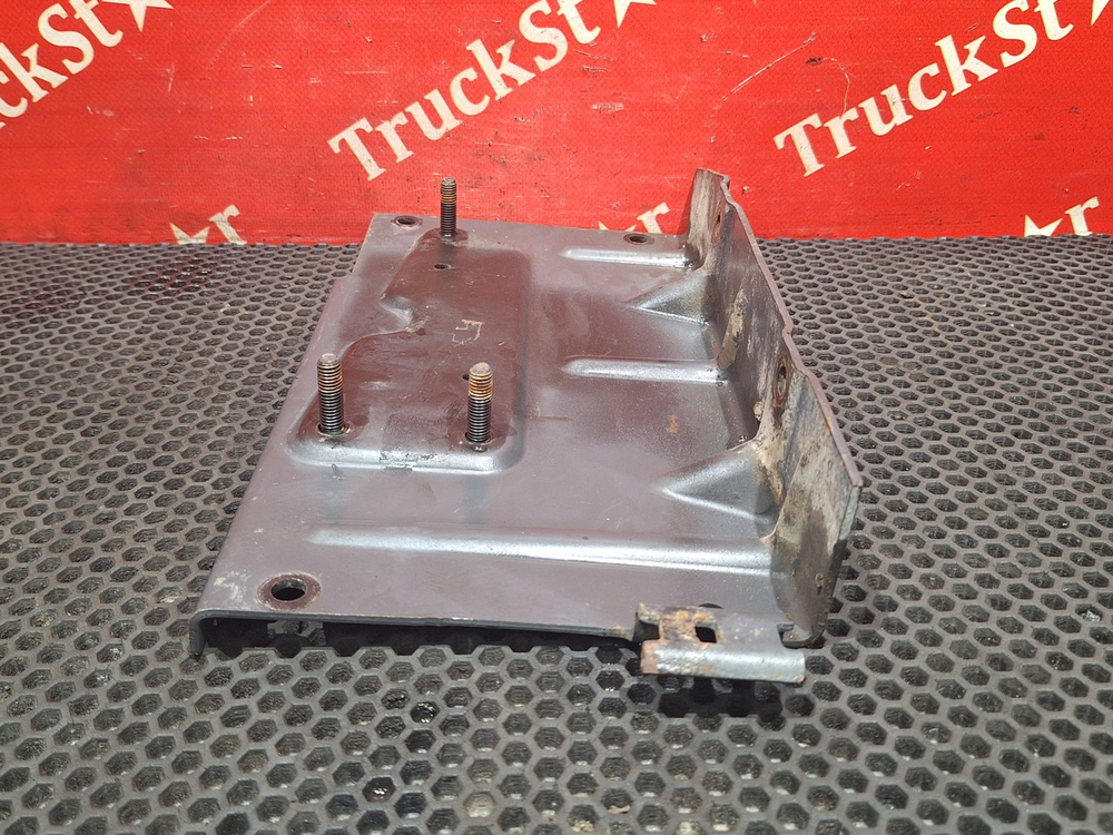 Кронштейн блока Adblue