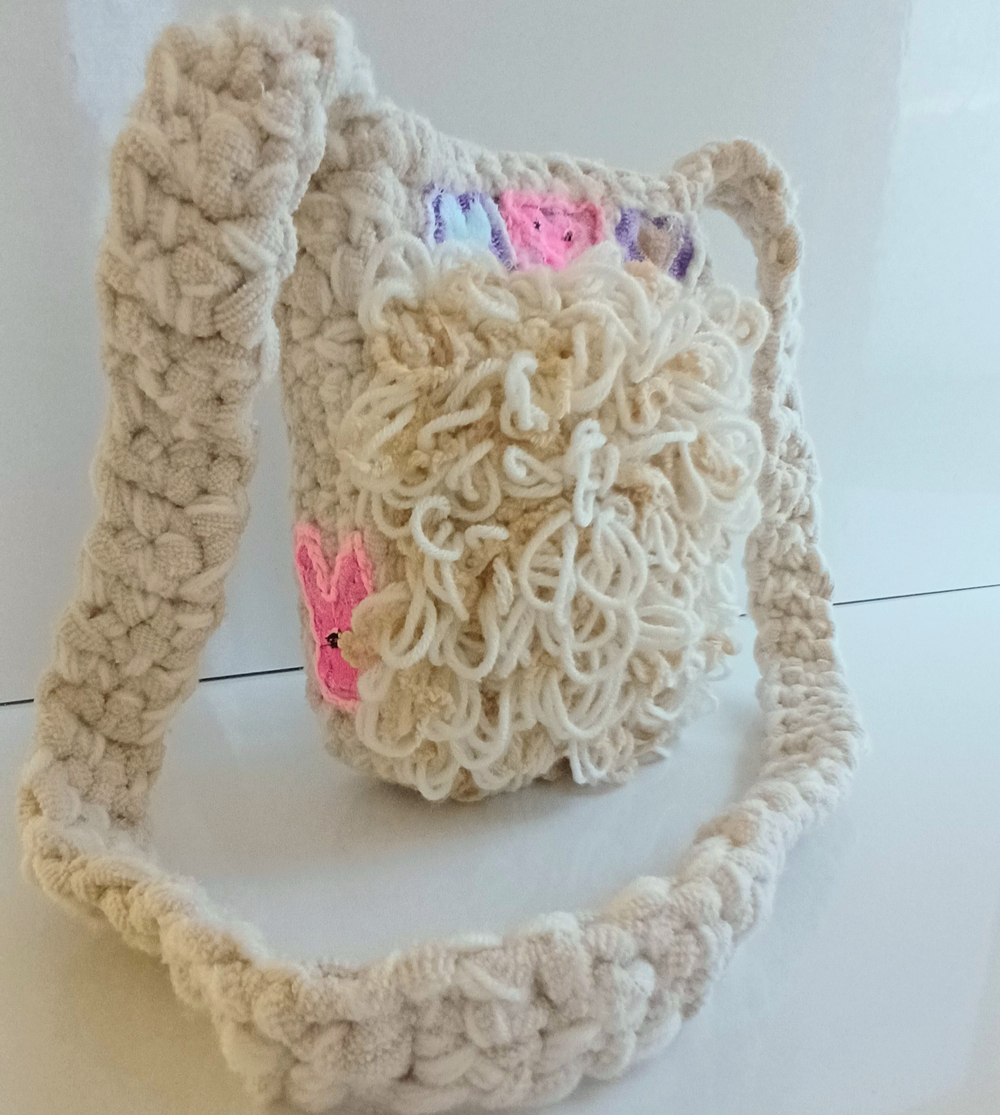 Сумочка кроссбоди и митенки