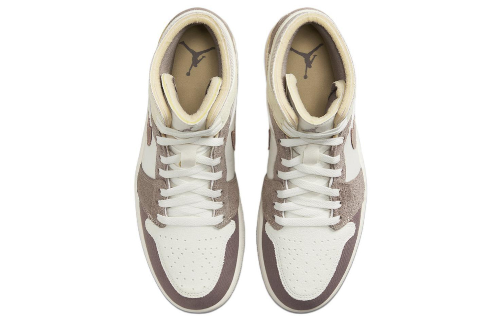 Кроссовки Jordan Air Jordan 1 Mid Craft "Inside Out"