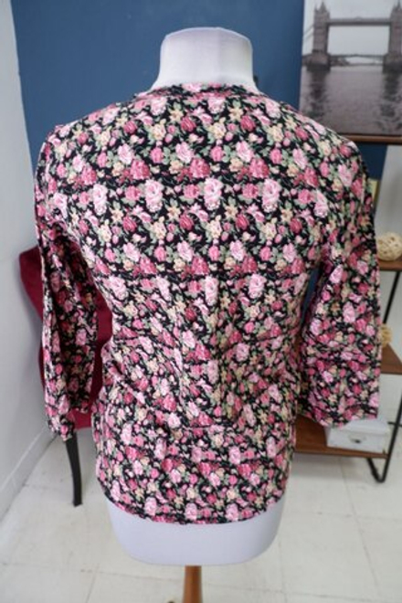 Блузка с цветочным принтом 44 размер