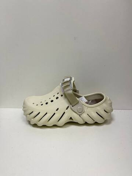 Сандалии Crocs Echo бежевые