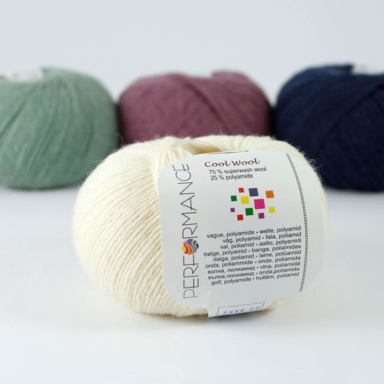 Пряжа Cool Wool 4-ply PERFORMANCE (75% шерсть супервош, 25% полиамид)