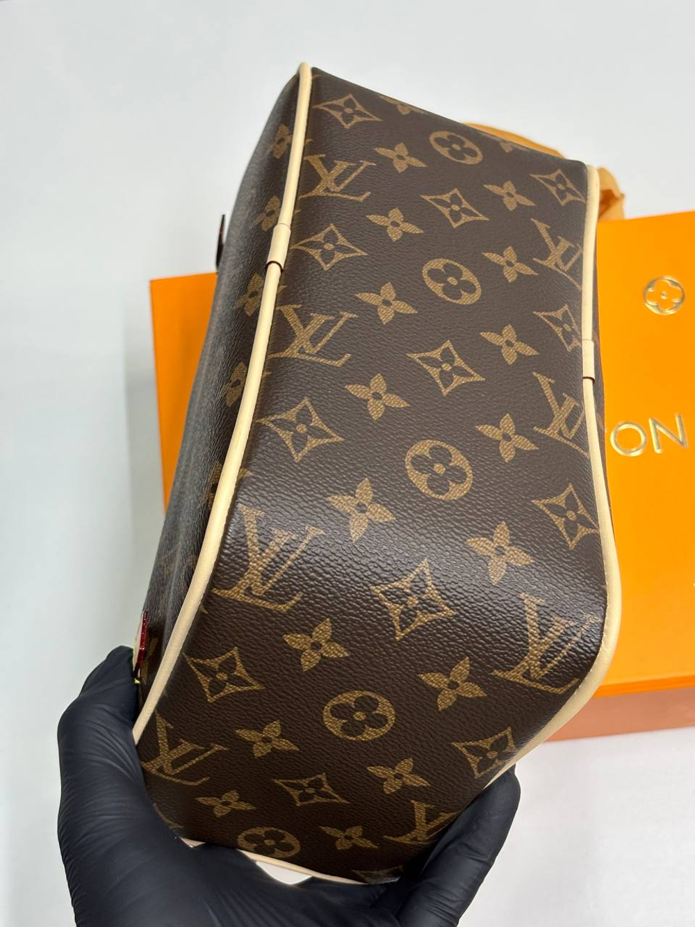 Косметичка Louis Vuitton