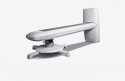 Крепления и стойки