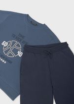 спортивный костюм