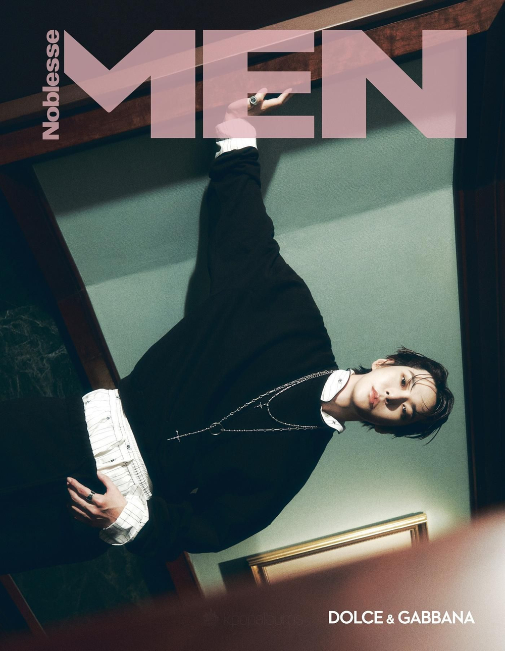 публикация MEN NOBLESSE - 2025.10 NCT DOYOUNG B Type