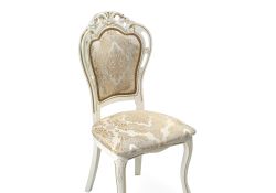 Деревянный стул Bronte молочный с патиной