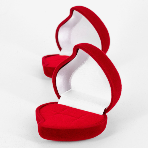 Футляр сердечко среднее с цветком, серия "Романтика".