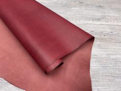 Vacchetta Bridge Carcade (0,9-1,0 мм), цв. Красный, натуральная кожа