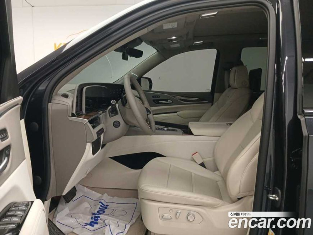 Cadillac Escalade 5 Generation 6.2 (12.2023)