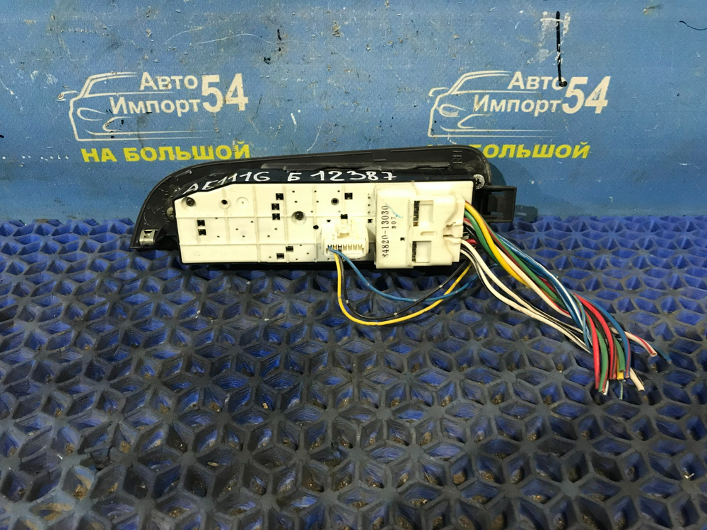 Блок управления стеклоподъемниками TOYOTA CARIB 1997-2002