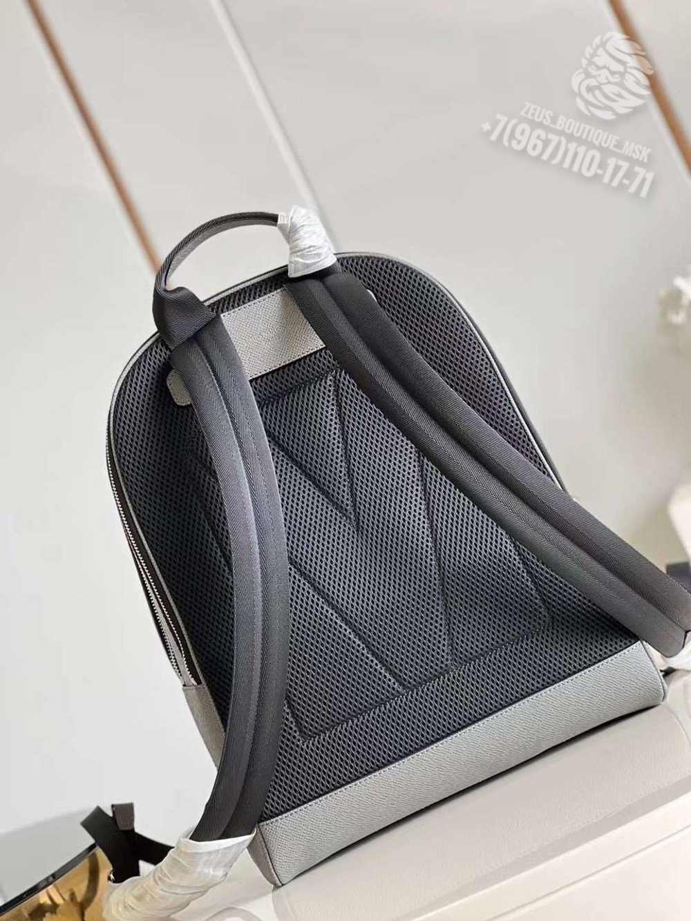 Рюкзак Louis Vuitton Adrian